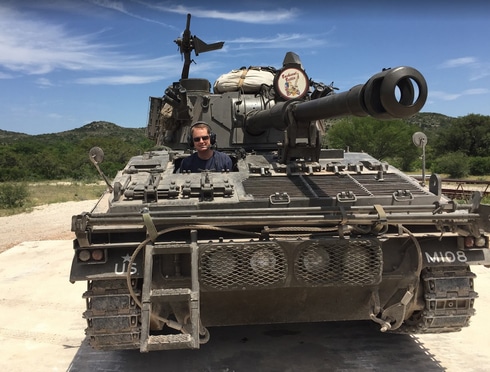 how much horsepower does a modern US tank have?
